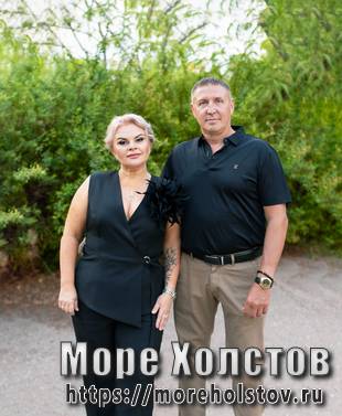 Пара в чёрном. Печать на холсте